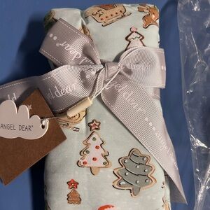 NWT Angel Dear bamboo Swaddle Blanket 45x45 super cute Gingerbread Sleigh Ride